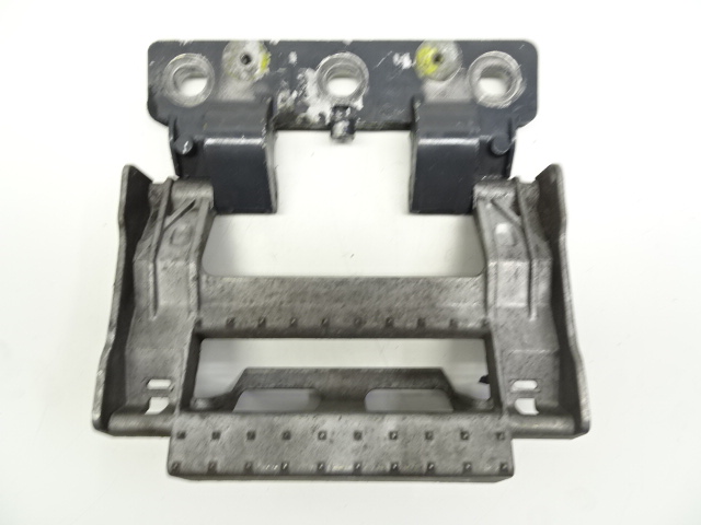 Grill hinge + 1689404 xf95/105