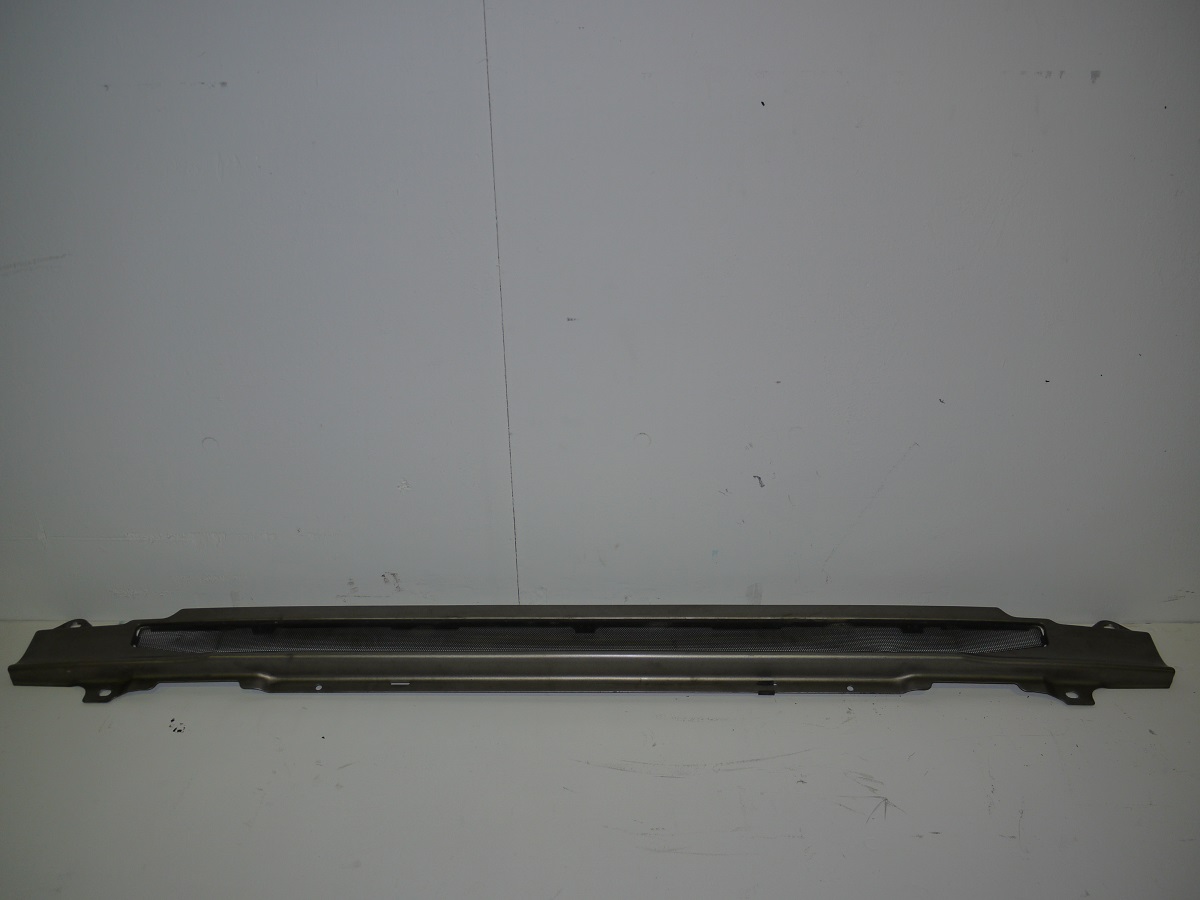Grill mesh, lower front grill