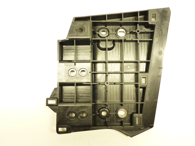 End piece left hand, lower grille