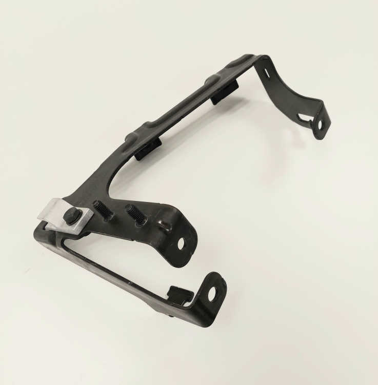 Headlight bracket
