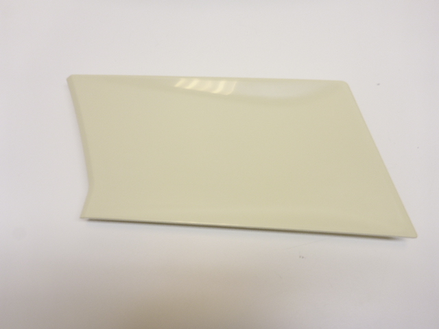 Cover right hand, upper front grille