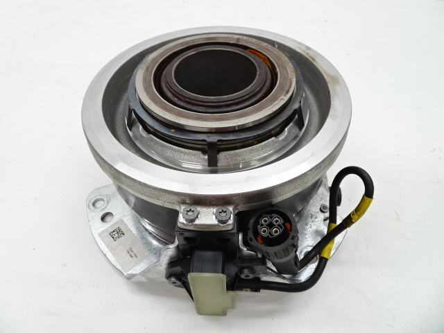 Clutch cylinder (at gearbox) fh/fm(4)-fe(3)