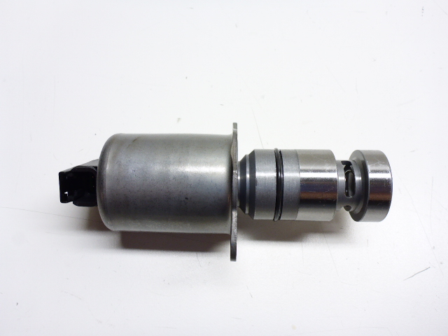 Control valve, oil filter housing